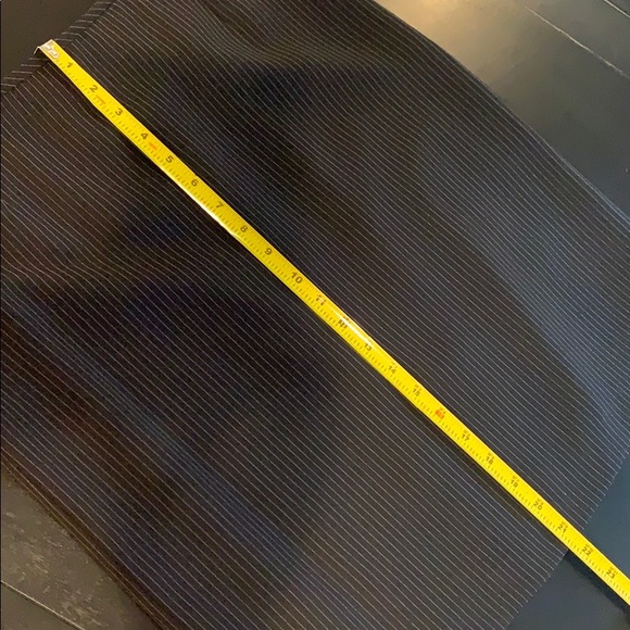 Tahari Jacket/Blazer & Skirt Suit Black EUC 8P - Picture 15 of 15